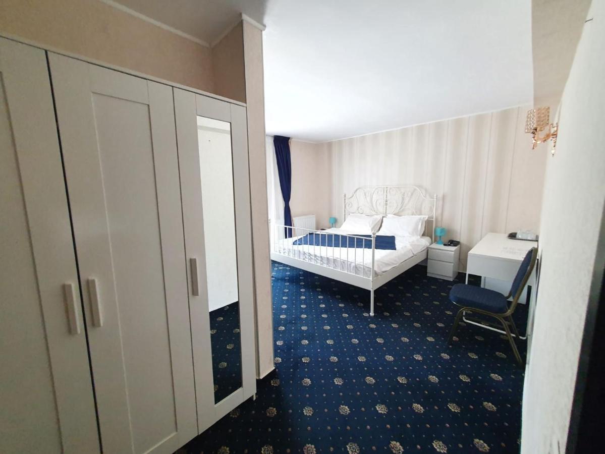 Hotel Green Palace Sinaia Buitenkant foto