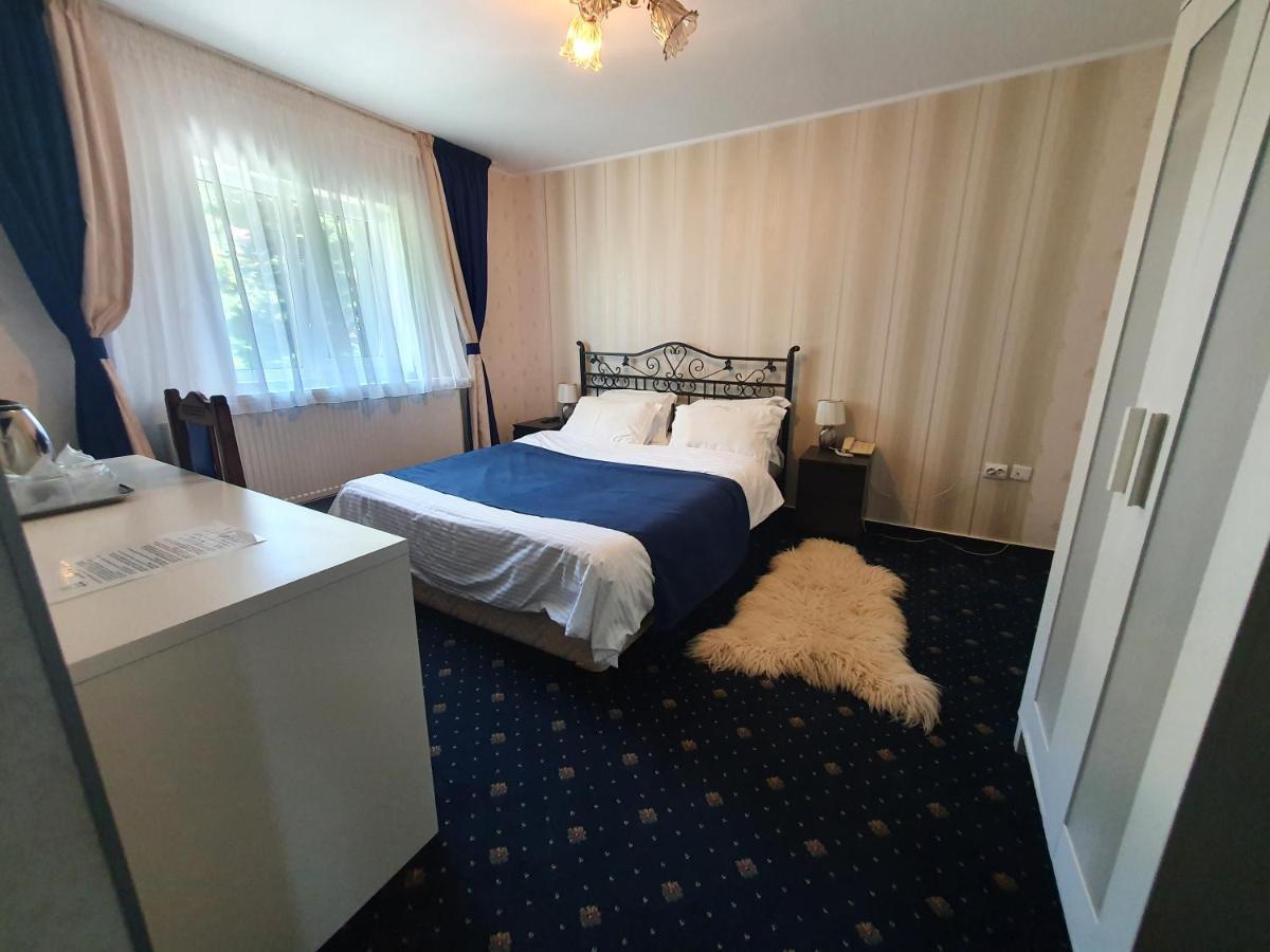 Hotel Green Palace Sinaia Buitenkant foto